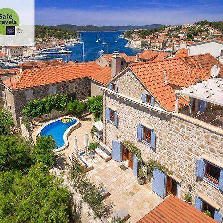 Villa Vicina Heritage Villa For 9,Milna - Close To Restaurants And Shops מראה חיצוני תמונה