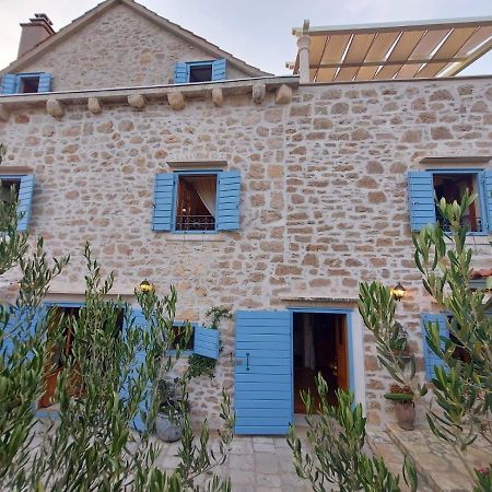Villa Vicina Heritage Villa For 9,Milna - Close To Restaurants And Shops מראה חיצוני תמונה