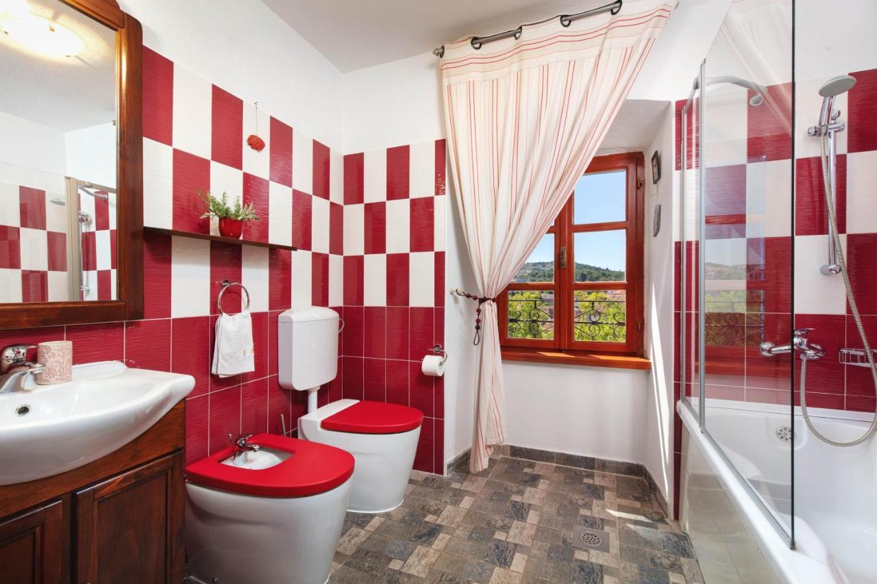 Villa Vicina Heritage Villa For 9,Milna - Close To Restaurants And Shops מראה חיצוני תמונה