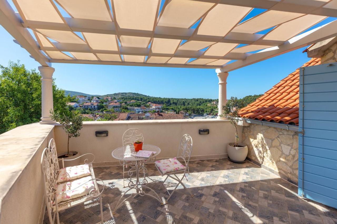 Villa Vicina Heritage Villa For 9,Milna - Close To Restaurants And Shops מראה חיצוני תמונה